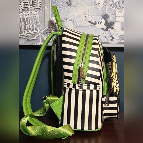 Loungefly Universal Studios Beetlejuice Lydia Wedding Backpack main image 5